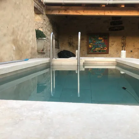 Maison Principale Casa de Férias *